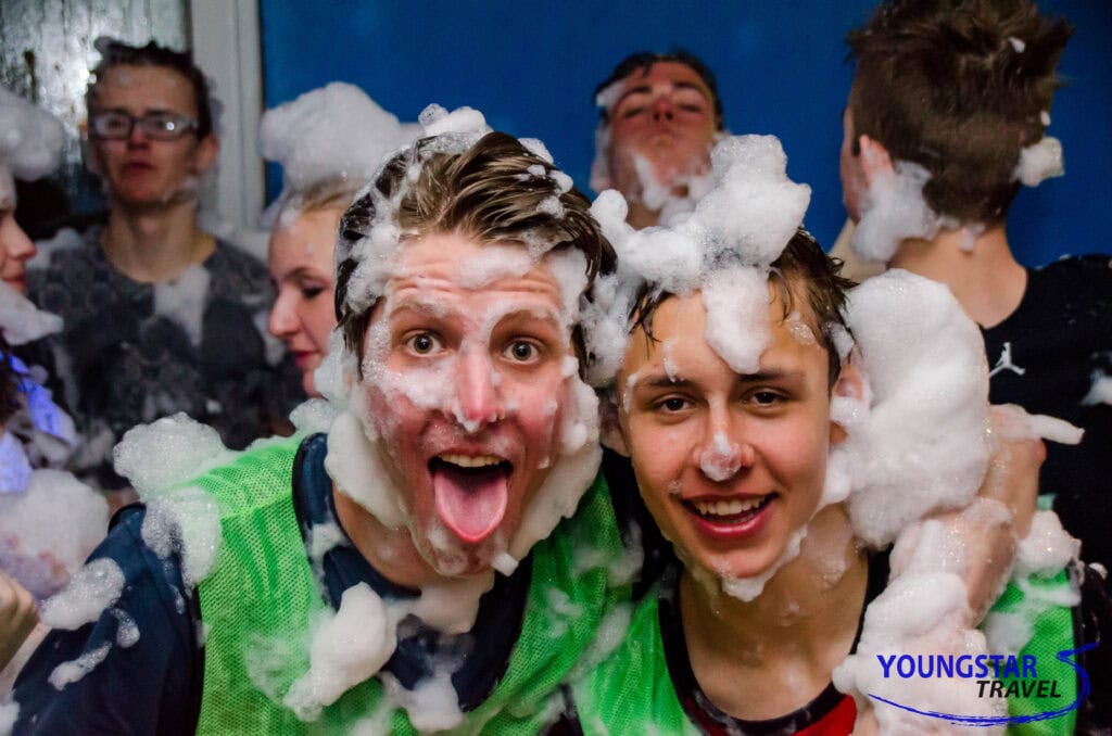 Abendprogramm inklusive "Dusche"